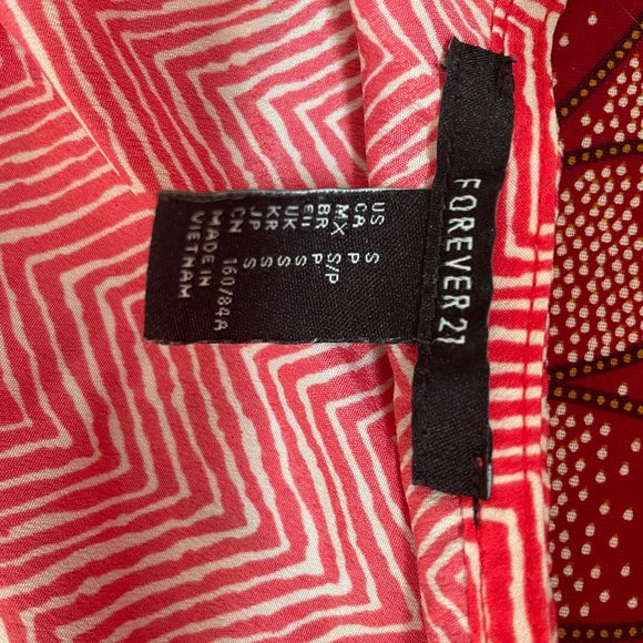 Red patterned blouse - Picture 5 of 5